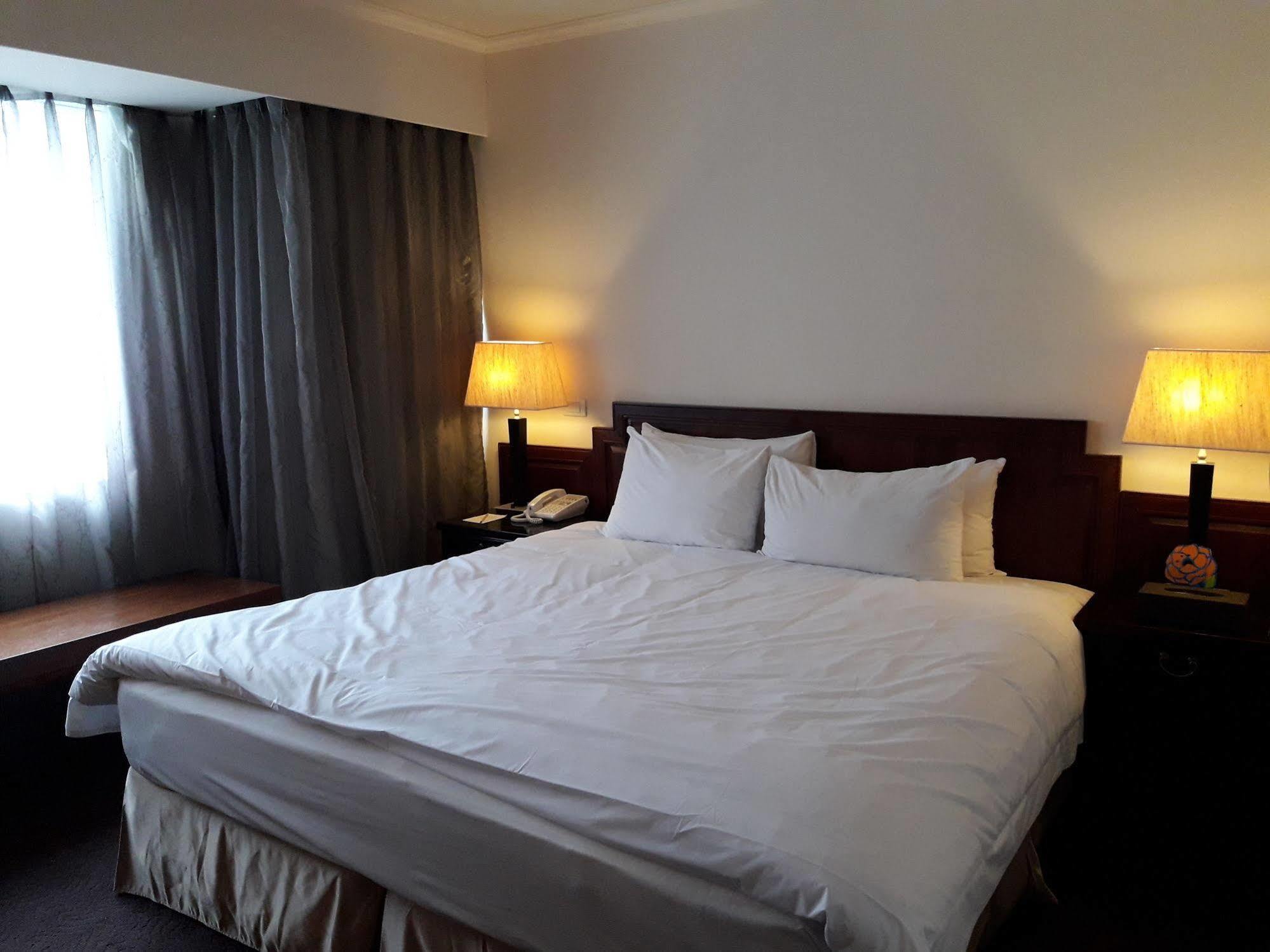 שינדיאן Beautiful Hotel Taipei מראה חיצוני תמונה